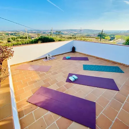 Oda ve Kahvaltı Da Silva Surfcamp 4 Bettzimmer Mit Fruehstueck *